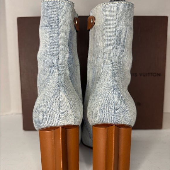 Louis Vuitton Blue and Brown Ankle Booties with Stiletto Heel - Picture 12 of 17